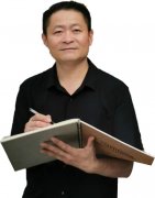 王玉山作品《深秋万树染金朝》被中国国家博物馆收藏